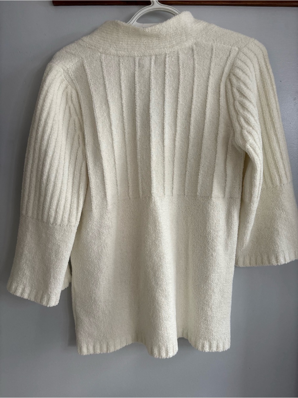 Denver Hayes Cream Button-Front Ribbed Cardigan - Picture 5 of 5